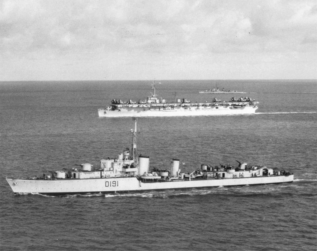 HMAS Bataan in company with USS Bataan off the Korean coast in 1951. (Royal Australian Navy)