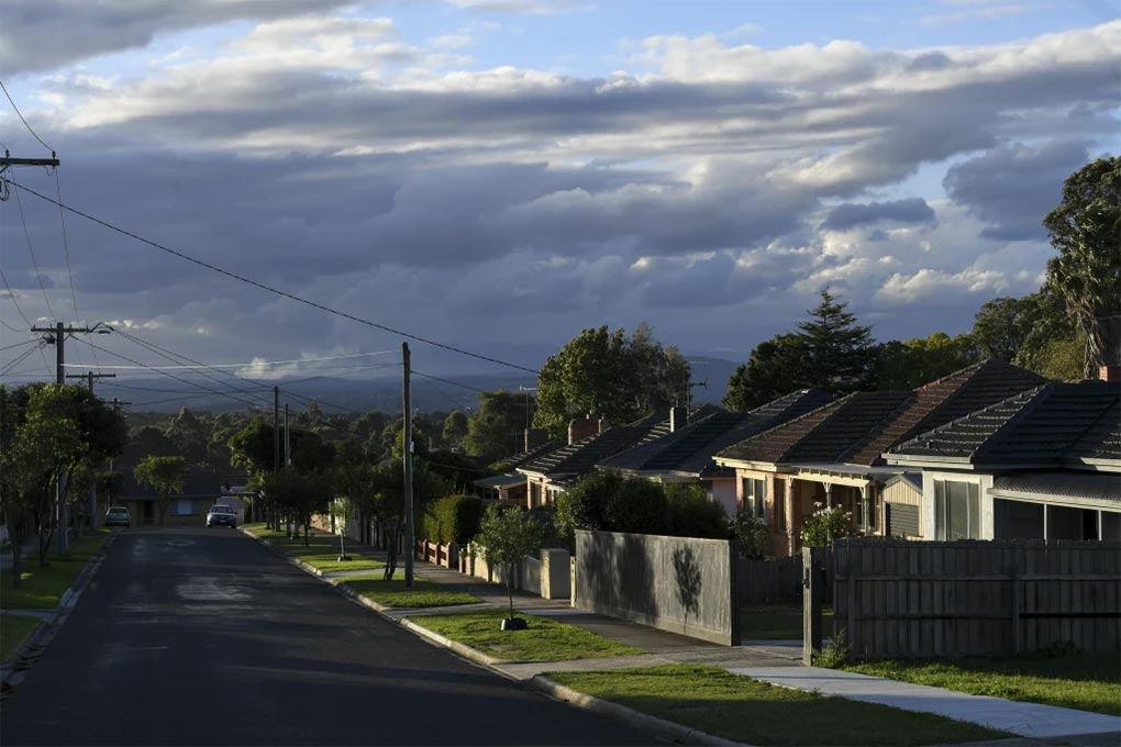 House prices and building approvals are soaring in regional Victoria. CREDITPENNY STEPHENS