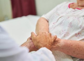 NSW ‘자원 조력사’ 28일 화요일 오전 6시 신청접수 개시 NSW is the last state in the country to introduce voluntary assisted dying laws.(ABC News)