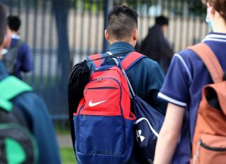 호주, Andrew Tate 문제에 350만 달러 투입 The project aims to tackle the impact of social media messaging targeting young men and boys. Picture Kelly Barnes