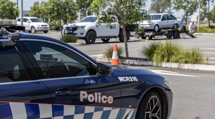 NSW 경찰, 14세 소년을 살인 미수 혐의로 기소 Police alleged a 14-year-old was behind the wheel when a car crashed in Mascot.CREDITNSW POLICE
