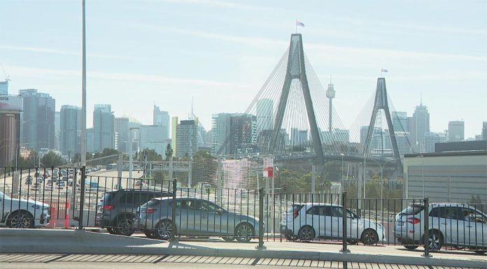 시드니 로젤 인터체인지 업그레이드 예정 The City Link West will receive a second lane over a 400-metre stretch of road near Crescent Overpass, where high traffic has been affecting commuters trying to merge onto the Rozelle interchange. (Nine)