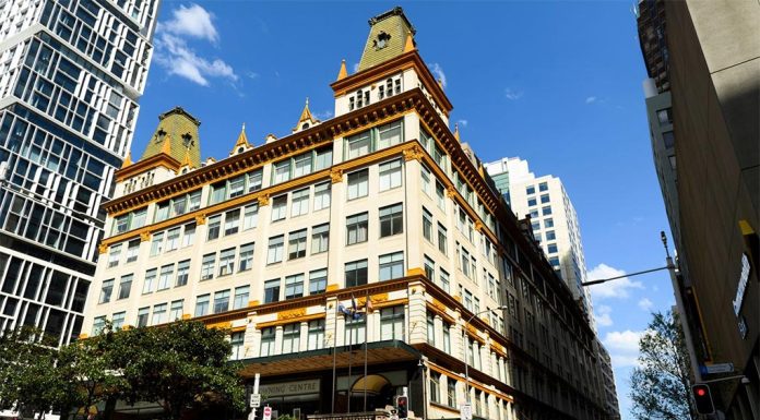 수상자 내기, 5년간 사기친 호주 남성 뒷덜미 잡혀 His lawyer may apply to have the court deal with his matter on mental health grounds. (Rhett WymanSMH)