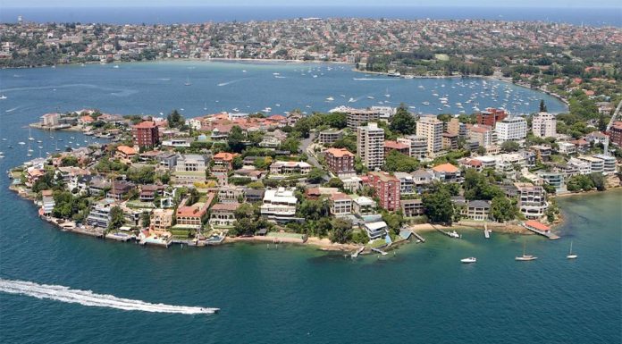 시드니 동부 도서관 해킹당해 Point Piper has some of Sydney's most expensive real estate. (Nine)