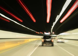 새해부터 일부 호주 연방법 주법 개정 The rising cost of living has put motorway tolls in the firing line.CREDITLOUIE DOUVIS