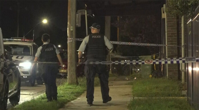 시드니 웬트워스빌, 총기 난사 사건 조사중 No injuries have been reported. (9News)