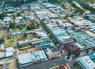 호주 대도시 부동산 가치, 지방에 비해 뒤처지는 이유 The northern NSW town of Lismore had one of the strongest property markets in regional Australia. (Angus Gray) (Nine)