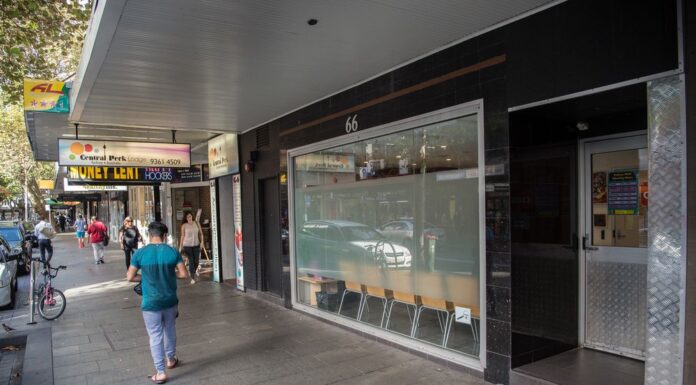 시드니 감독하에 운영되는 센터에서 약물 검사 프로그램 시작 Exterior of the Medically Supervised Injecting Centre (MSIC) in Kings Cross. (The Age Wolter Peeters)