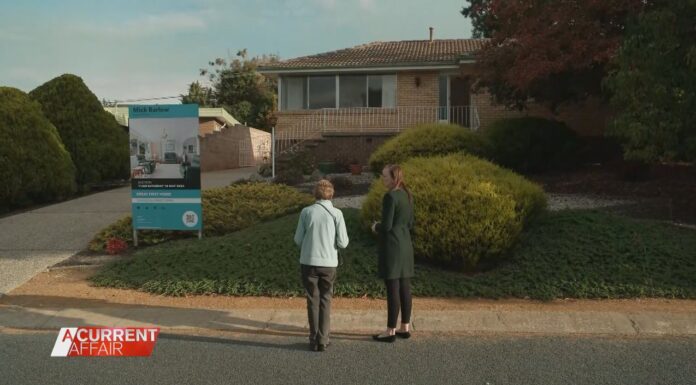 판사, 캔버라 90대 남성 아내 안락사 주장 기각 Donald told healthcare workers the couple, who were teenage sweethearts, had lived too long. (Nine)