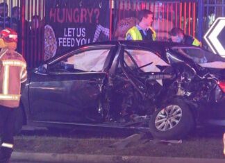 시드니 남서부, 아버지와 11세 딸, 디디 차량 사고로 사망 A 11-year-old girl and a man in his 40s have died after a collision in Milperra, Sydney. (9News)