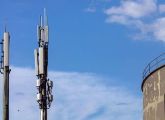 호주의 3G 네트워크, 종료 예정 Within a year, all of Australia's 3G networks will have been switched off. (Cole Bennetts)