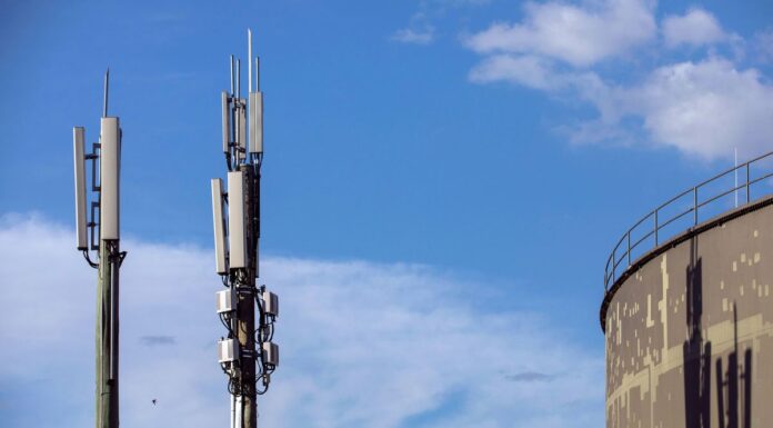 호주의 3G 네트워크, 종료 예정 Within a year, all of Australia's 3G networks will have been switched off. (Cole Bennetts)