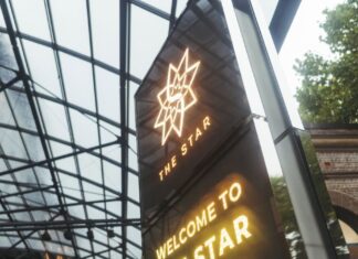 시드니 스타, 인수 입찰 ‘다수’ 받아 거래 중단 A number of companies are eyeing off a takeover of The Star. (Dion GeorgopoulosAFR)
