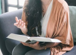 헌터밸리 버스 사고로 아들을 잃은 아빠, MDMA 치료 시험 참여 fa barboza_unsplash