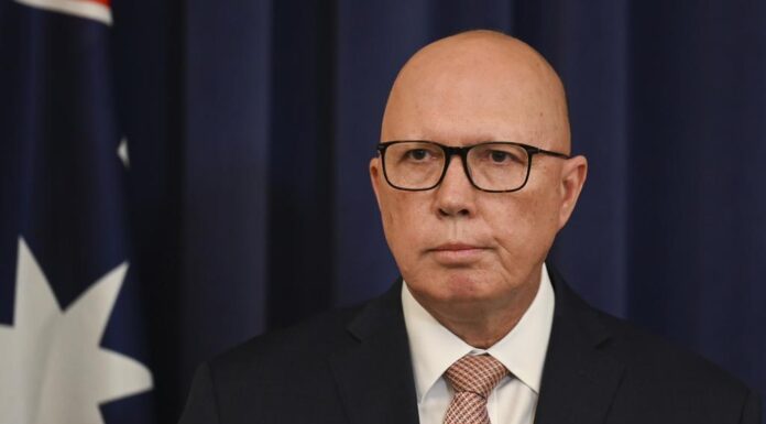 호주 야당 대표, 원자력 에너지 추진을 위해 퀸즐랜드 방문 Peter Dutton, has reiterated support for the Coalition's nuclear energy plan. Picture NewsWire Martin Ollman