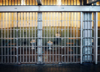 NSW 전 교도관, 여성 수감자들 강간해 UMANOIDE_UNSPLASH