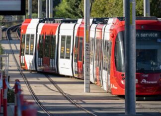 시드니 경전철 노동자 파업 예고 A strike will halt light rail services in Sydney today. (Wolter Peeters, The Sydney Morning Herald) (Nine)