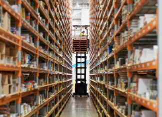 digiDirect 창업자, 호주 Booktopia 재정 붕괴로부터 구해 Booktopia benefited hugely from a surge in book buying during the pandemic. Picture Australia Post