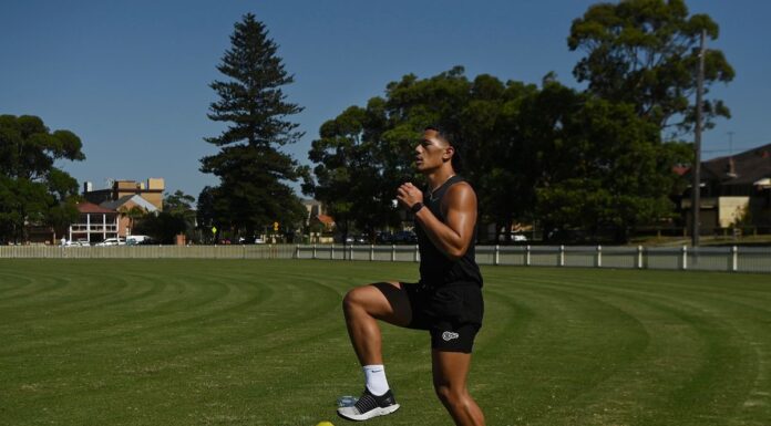 NSW NRL 스타, 술집에서 여성에게 침을 뱉은 혐의로 기소 St George Illawarra Dragons player Talatau Junior Amone who was deregistered by the NRL. (Kate Geraghty)