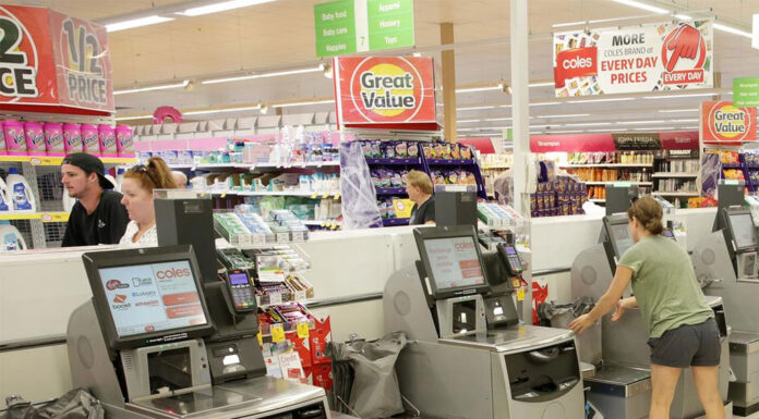 ‘디스토피아’: 호주 콜스, 매장에 수십대의 체크아웃 감시카메라 설치 Supermarkets everywhere are stepping up their survelliance. Picture News Corp Australia.