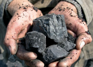 호주 부동산 개발업체 Dexus, 15억 달러 손실 기록, 부동산으로 ASX 수익 감소 Yancoal withheld a dividend with an eye to major purchases in Queensland; Shareholders were not happy. Picture iStock