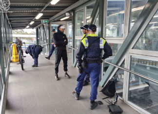 시드니 야간 열차 버스 안 교통 범죄 극성 Police staged a two-week crackdown targeting attacks on Sydney’s public transport network.CreditNSW Police