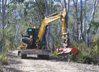 NSW 산불 시즌을 앞두고 ‘최후의 방어선’을 위한 중요한 작업 진행 중 Fire trails are often the last line of defence to protect communities from raging bushfires. (Nine)
