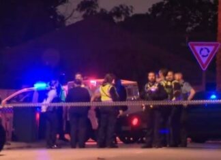 퍼스, 수배 차량에서 1백만 달러의 마약 압수 The injured cop remains in hospital with critical injuries. (9News)