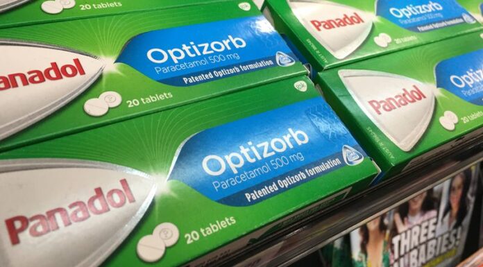 호주, TGA 개혁이 전국적으로 시행됨에 따라 파나돌이 팩당 알약 수가 감소 Pandadol packets are shrinking ahead of changes by the TGA. (Rafael Ben-Ari - stock.adobe.com)