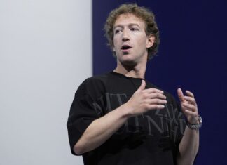 Facebook 사기 줄이기: Meta 호주 은행과 협력하여 스팸이나 사기플랫폼 제거 Meta CEO Mark Zuckerberg talks about the AR glasses during the Meta Connect conference last month. (AP PhotoGodofredo A Vásquez)