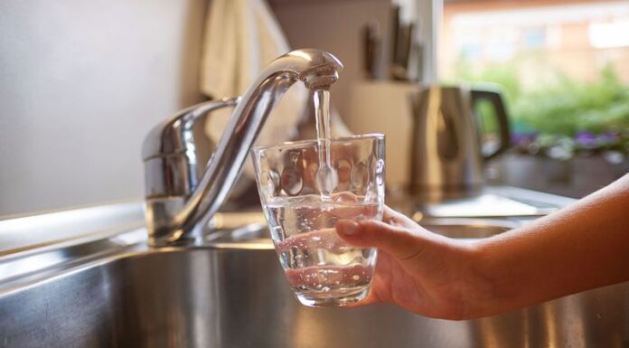 시드니, 수도세 50% 급등 직면 예정 Sydney residents are facing a hike in water prices over coming years. (iStock)