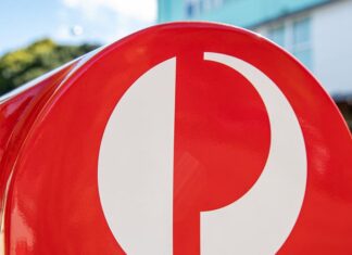 호주, 크리스마스까지 우편 제대로 도착하려면? People sending parcels overseas through economy air have until December 4, with some cut-off dates already passing. Picture NewsWire Christian Gilles