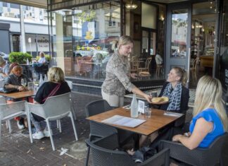 호주 여성 사업가, 70% 남성보다 자금 얻기 어려워 A new study has found women are choosing to be their own boss for more flexibility, but 70 per cent of female business owners believe its harder for them to get funding compared to men. Picture NewsWire Mark Brake