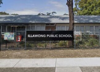 시드니 초등학교 교장, 그래픽 성교육 수업 논란으로 직무 정지 Illawong Public School. Picture Google Maps