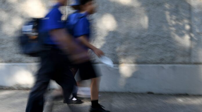 시드니 사립학교 수업료 최대 9% 인상 For many Australians, the costs of education increase as their child progresses through school. Bianca De MarchiAAP
