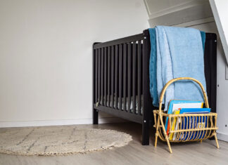 호주, 5명 중 1명 어린이 여전히 빈곤 속 성장 그 지역은? sven brandsma_unsplash