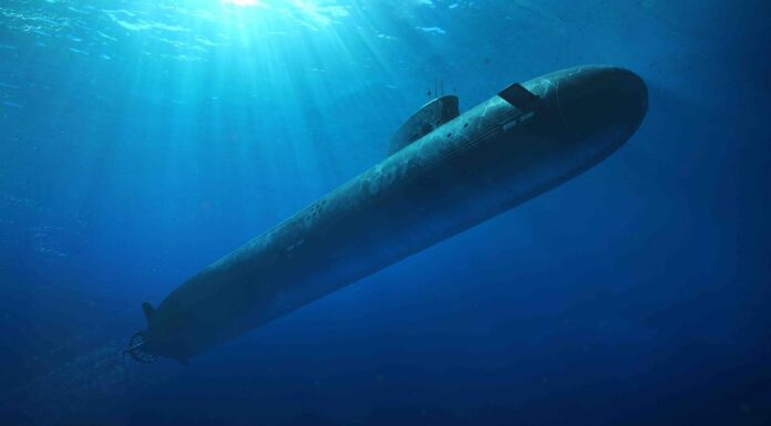 호주 해군, 12만 달러 연봉, 장교 직책 공개… 특이한 세부 사항 포함 The Australian Navy is advertising roles for a Nuclear Submarine Officer with a generous salary of up to $120,000. Picture NewsWire