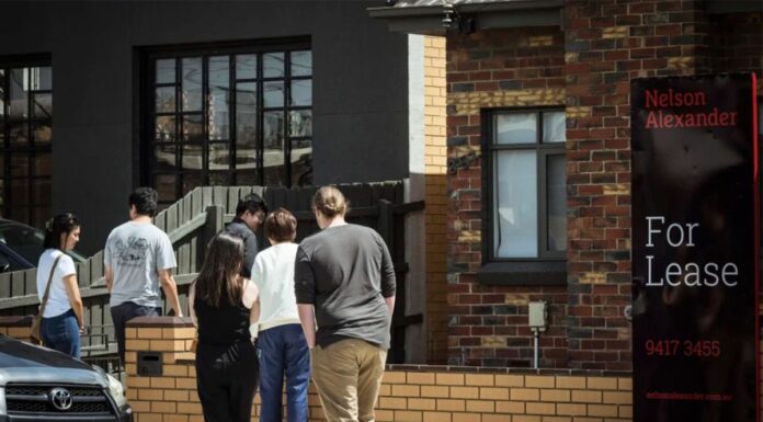 호주 고공행진 주거 임대비 Attribution Chris Hopkins