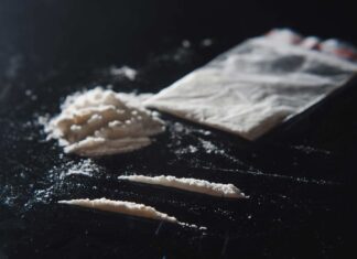 코카인으로 착각한 약물 복용으로 사망자 발생, NSW 보건 당국 경고 A spate of overdoses involving drugs thought to be cocaine have prompted a NSW Health warning. (iStock)