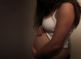 시드니 사립병원 여성 60%가 제왕절개로 아기분만 A generic file photo of a pregnant woman. (AAP)