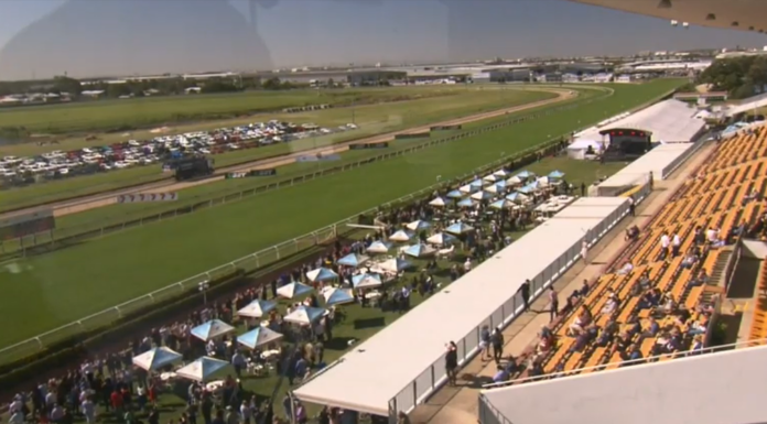 골드코스트 올림픽 경기장 계획을 두고 논란 Doomben Racecourse. (Nine)