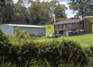 시드니 듀랄 테러 카라반사건 세부사항 공개 The property at Dural in where the caravan containing explosives was relocated to before its contents were discovered. Picture Jeremy Piper