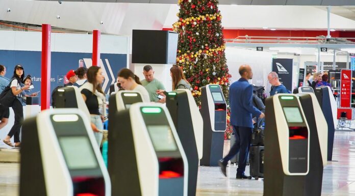 멜번, 국제 관광객 수 급증, 1월에 방문자수 기록적 More than 600,000 people arrived in Melbourne on international flights in January. Picture NewsWire Luis Enrique Ascui