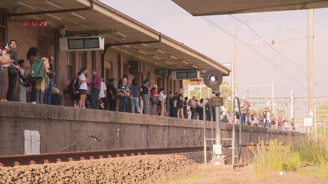 Crowded Sydney train stations as delays and cancellations rock the rail network on Friday, February 14. (9News)