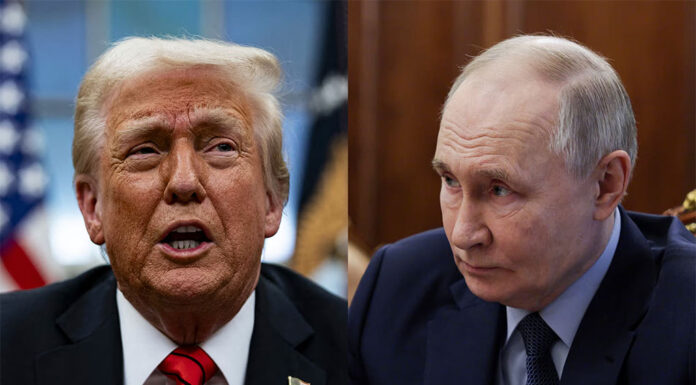 트럼프, 호주 관세 면제 ‘큰 고려할 것’ Donald Trump and Vladimir Putin spoke over the phone. Composite AbacaRexShutterstock, Sputnik via EPA