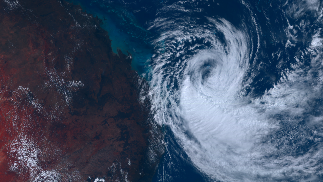 A satellite image shows Tropical Cyclone Alfred as it tracks south towards Brisbane. (Himawari 8)