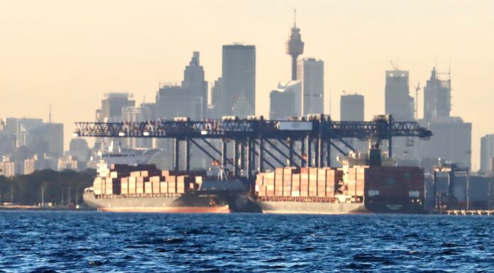 미국, 호주산 철강·알루미늄 제품 25% 관세부과 Australian exports to the United States could become more expensive. (ABC News John Gunn)