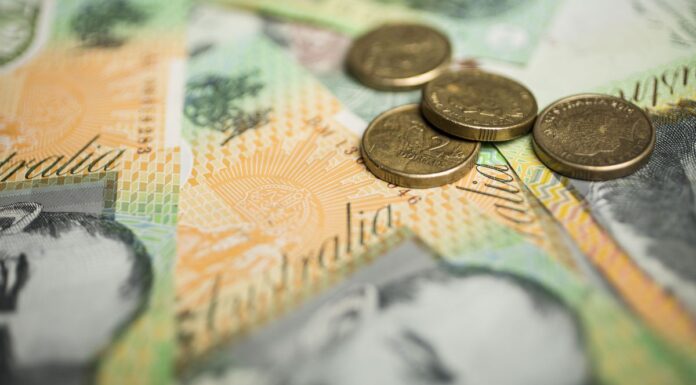 25-26년도 연방정부 예산백서 발표 The Australian dollar hit an almost-five-year low against the greenback this morning. (Dominic Lorrimer)