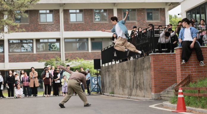 시드니 오페라 하우스 주최 한국 거리 예술 – 댄스와 브레이킹 httpswww.sydneyoperahouse.comkids-familieskorean-street-arts-dance-and-breaking