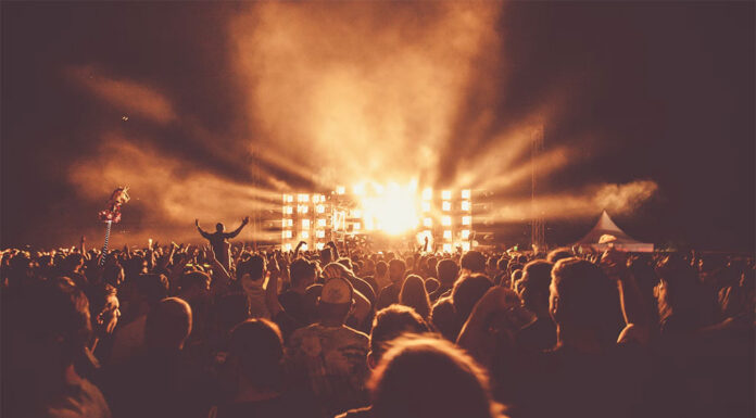 NSW 경제적 어려움에 처한 음악 축제들에 2백5십만 달러 지원 Yvette de Wit_unsplash